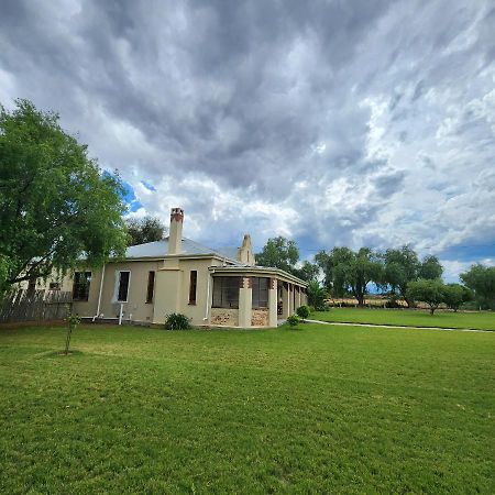 Karoo Leeu Self Catering Villa Oudtshoorn Luaran gambar