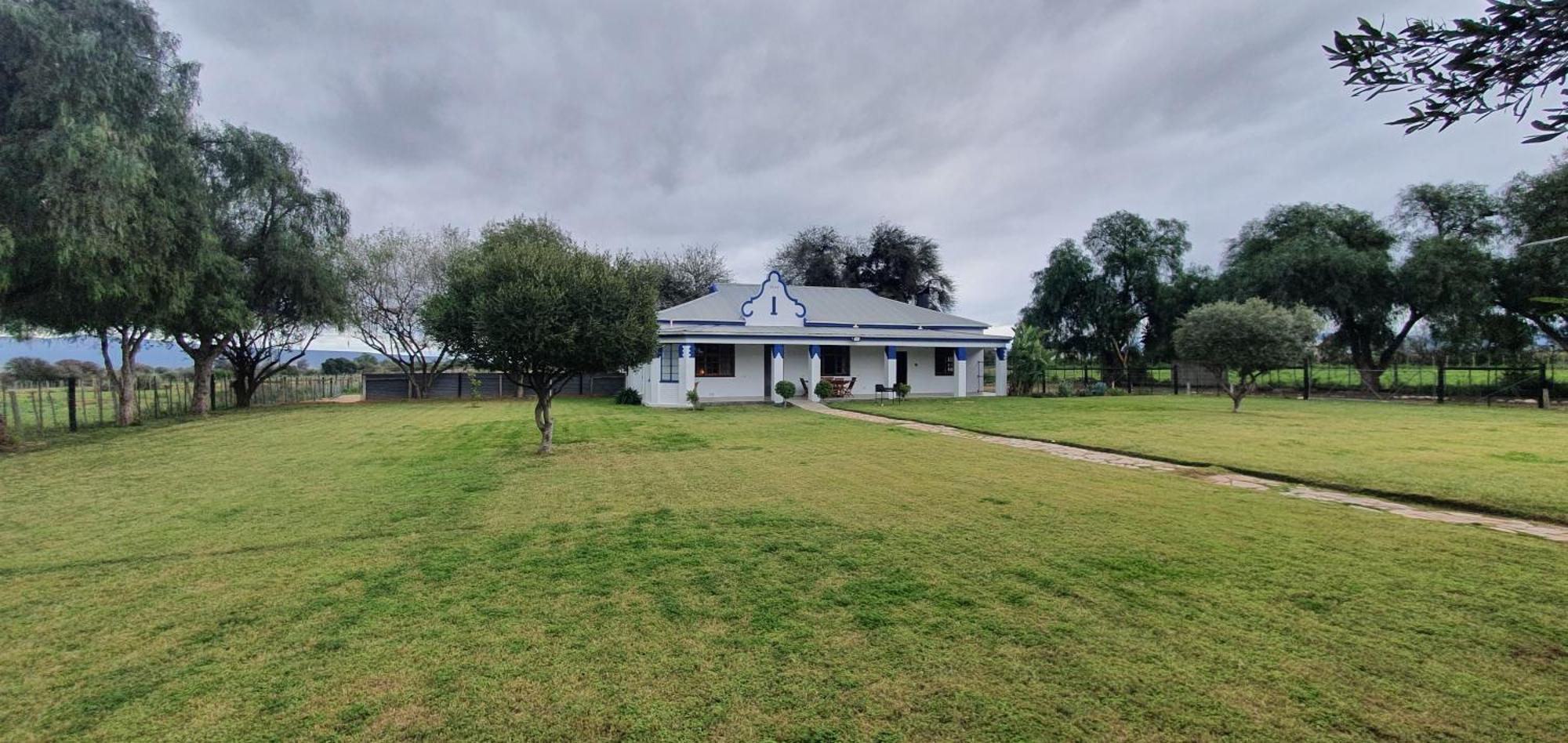 Karoo Leeu Self Catering Villa Oudtshoorn Luaran gambar