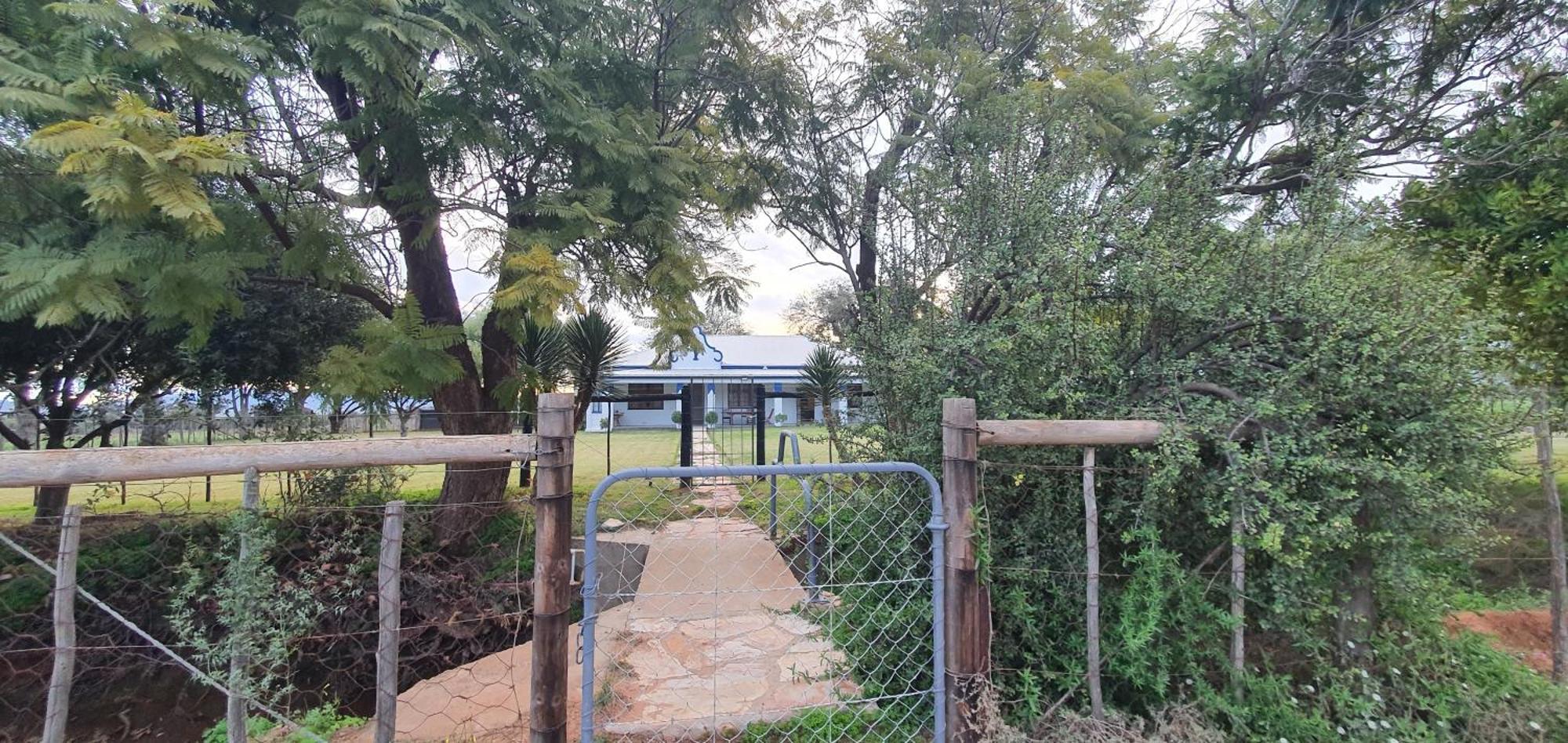 Karoo Leeu Self Catering Villa Oudtshoorn Luaran gambar