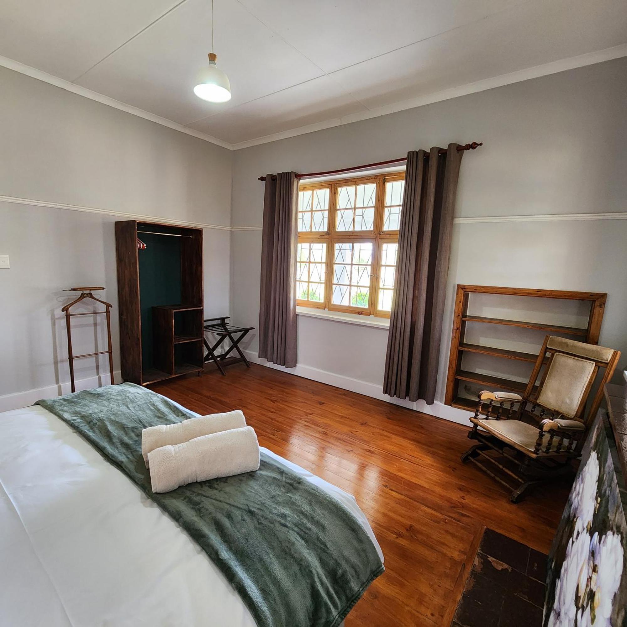 Karoo Leeu Self Catering Villa Oudtshoorn Luaran gambar